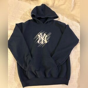 STITCHES NEW YORK YANKEES graphic emblem navy hoodie sz Large boys baseball EUC